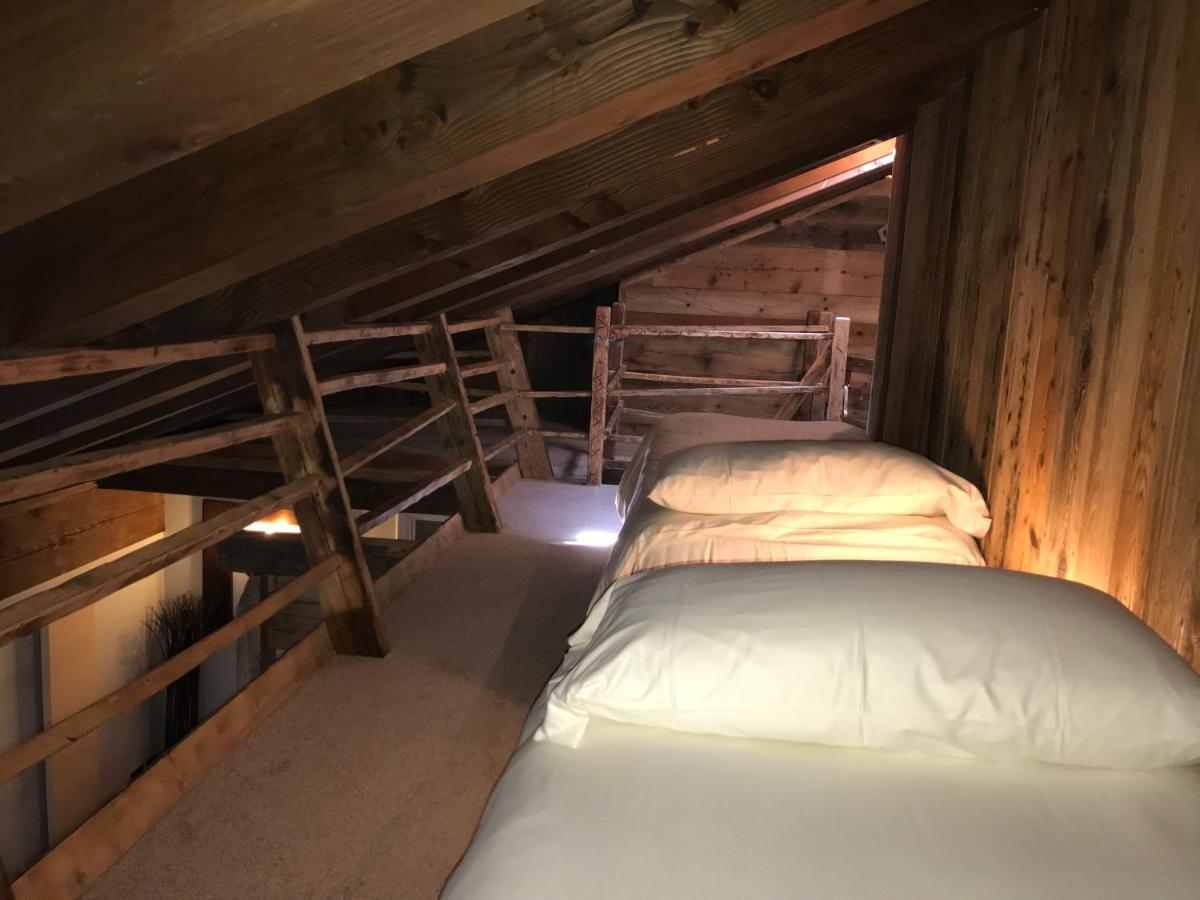 Relais Du Chateau Blanc La Thuile Bagian luar foto
